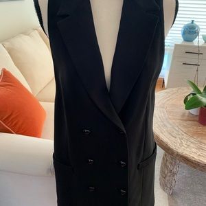 EUC Lux Long Sleeveless Vest/Jacket Size Large